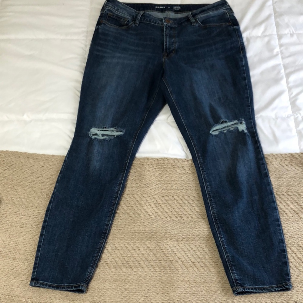 Old Navy High-Rise Rockstar Super Skinny Distressed Jeans
